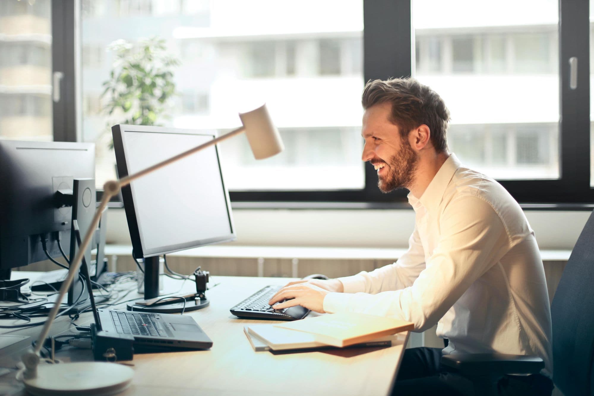 Post image Transformación empresarial: ¿cómo adaptarse al comportamiento del usuario en la era de la IA?